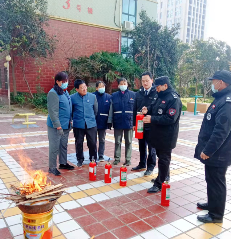 11.19 物业公司组织开展“119消防宣传月”宣贯活动 (6).jpg