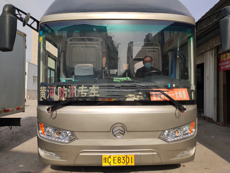 心在一起，爱在路途——洛河发电公司大客班支援集团公司通勤侧记 (4).jpg