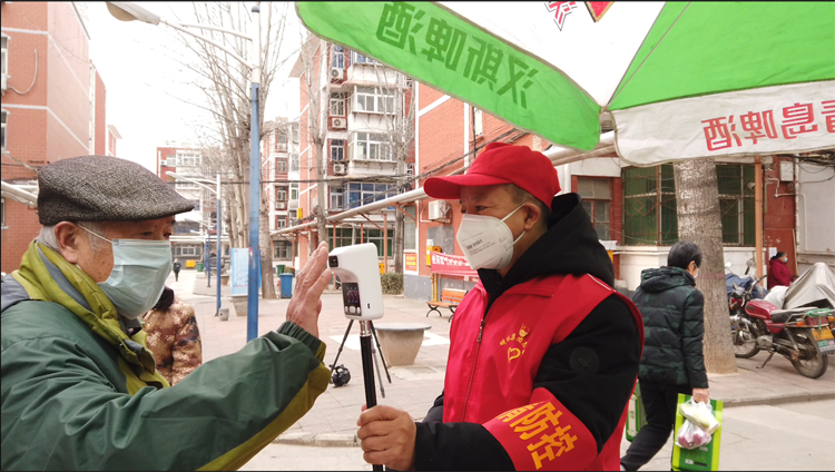 15志愿者风采1.png