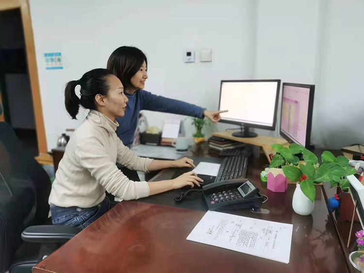 图8萌.jpg